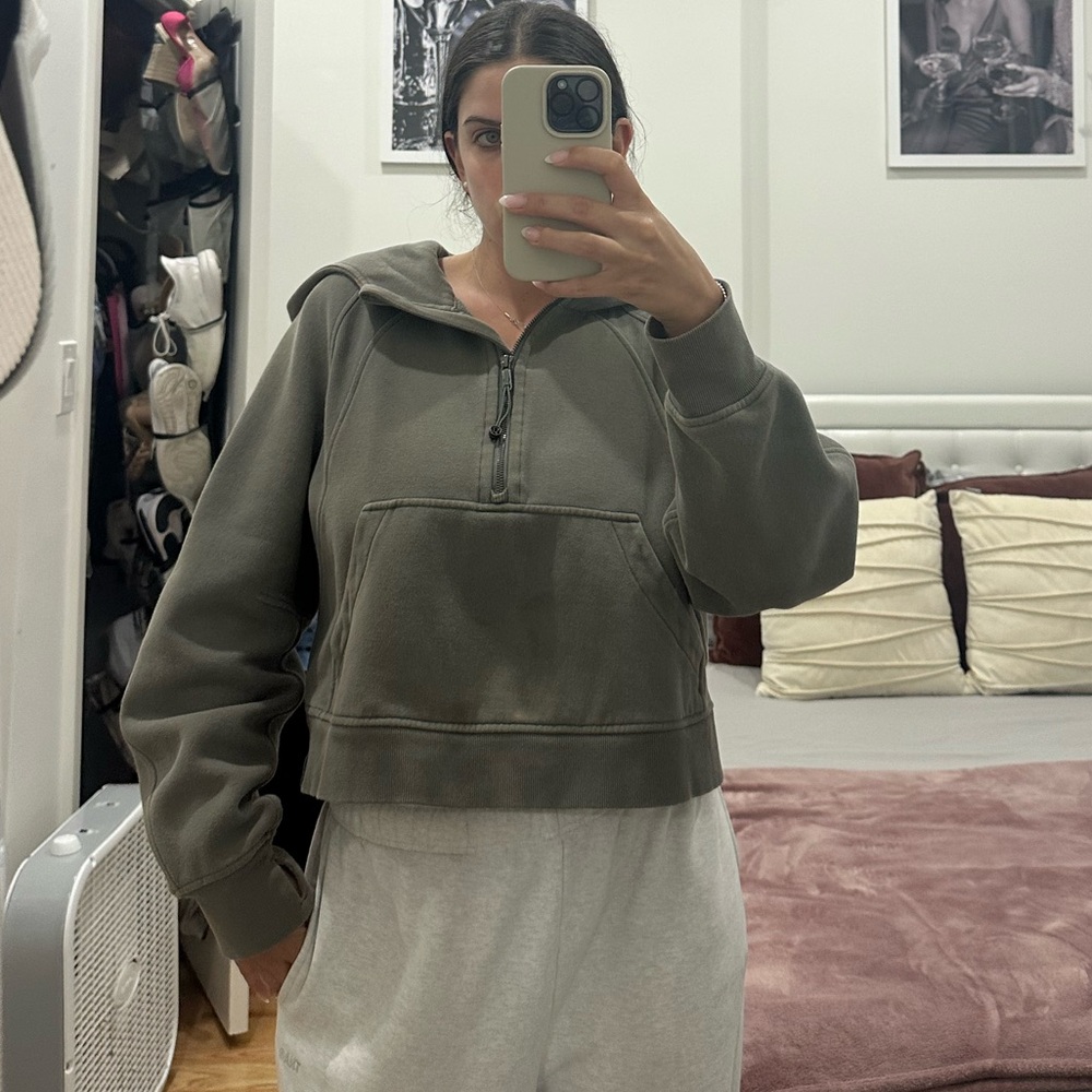 Lululemon quarter zip scuba